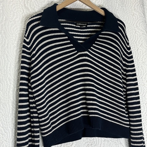Embossed Knit Blue & White Striped Collar Pullover Sweater - Picture 2 of 5